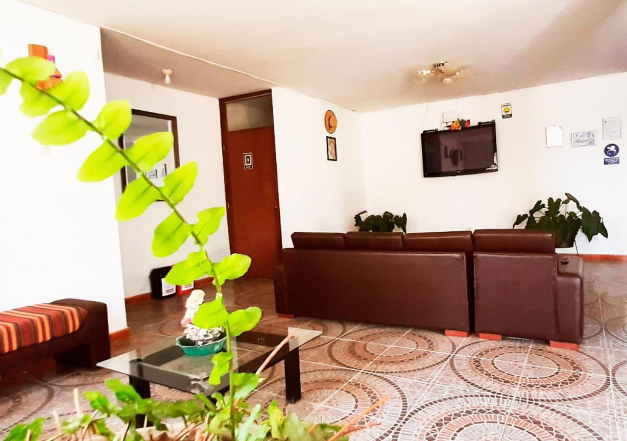 Hotel Vinas Del Sol Eterno ชินชาอัลตา ภายนอก รูปภาพ